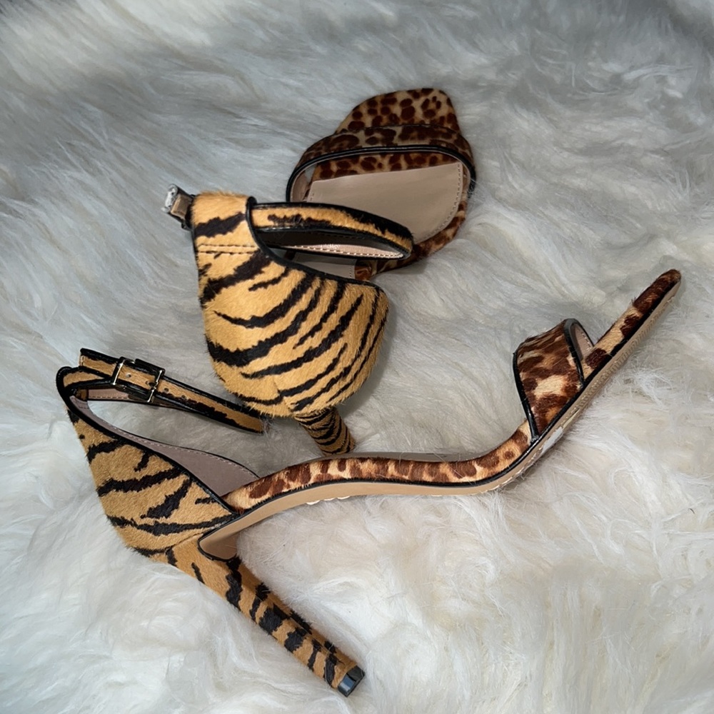 Vince Cameron Animal Print Size 8.5 Strap Heels